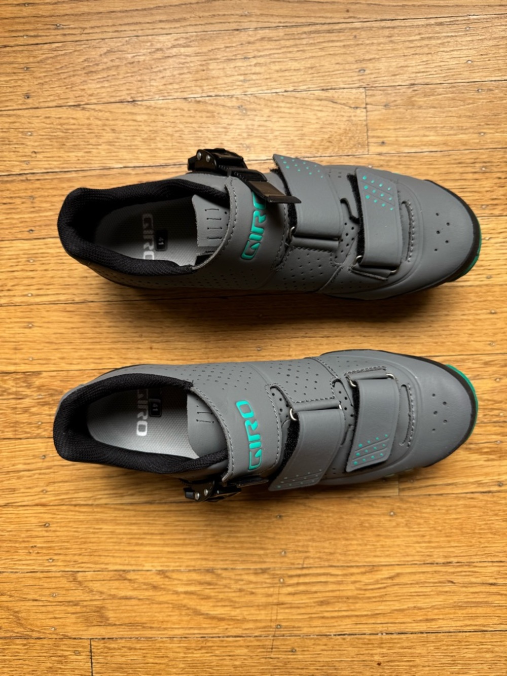 Giro unisex Cycling Shoes in Gray with Teal Accents